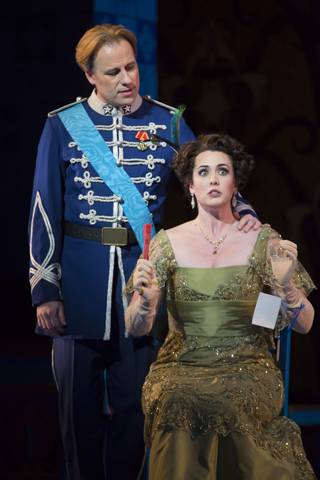 John Tessier as Camille de Rosillon, Chelsea Basler as Valencienne Zeta in 'The Merry Widow'