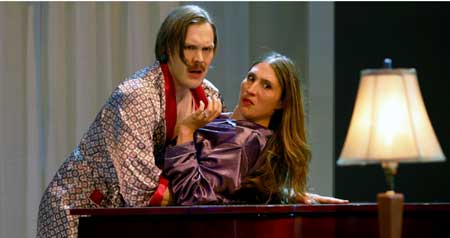 Gunnar Manchester as Elyot, Katie Croyle as Amanda in 'Private Lives'